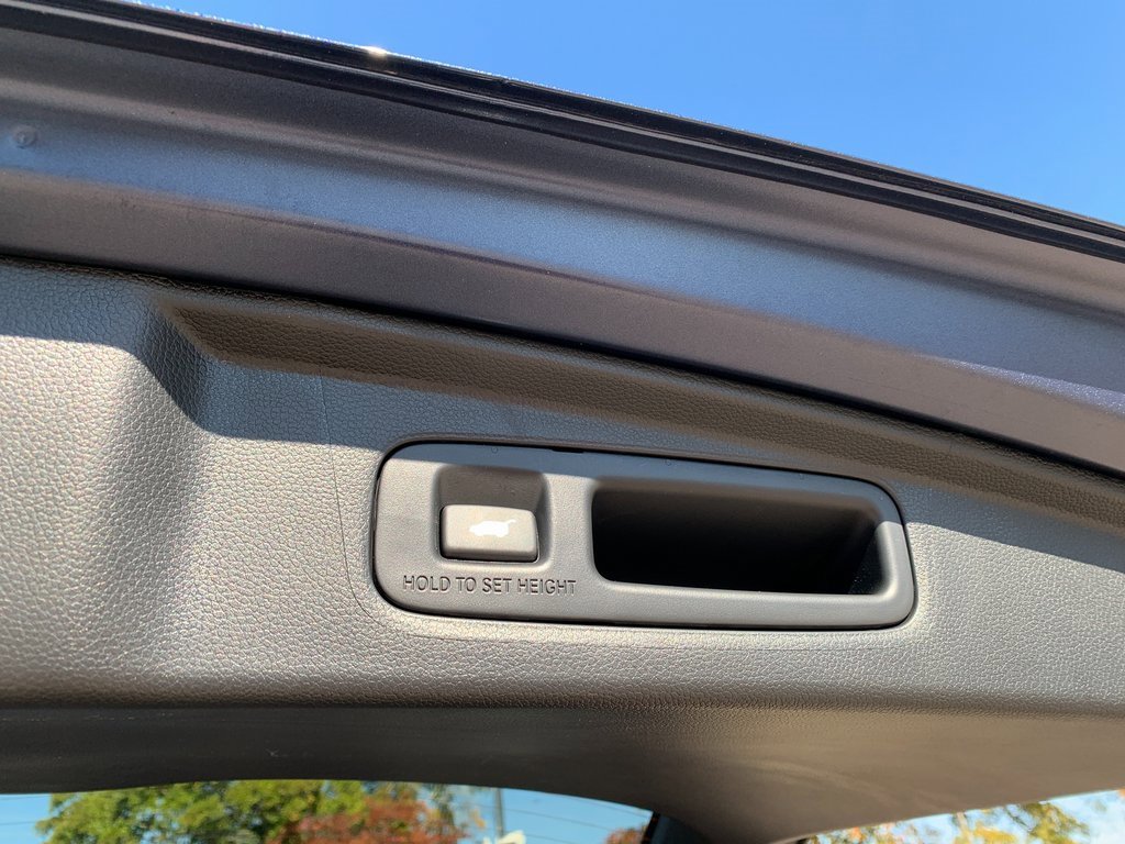 Used 2026 Honda CR-V EX-L image 8