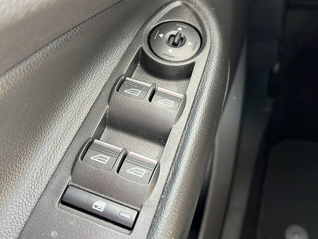 Used 2018 Ford C-MAX SE w/ Equipment Group 201A FWD image 17