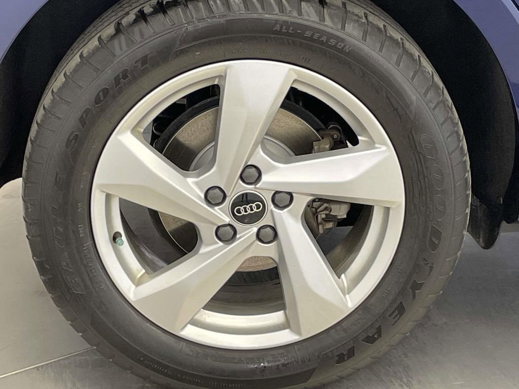 Certified 2022 Audi Q3 2.0T Premium w/ Convenience Package image 13