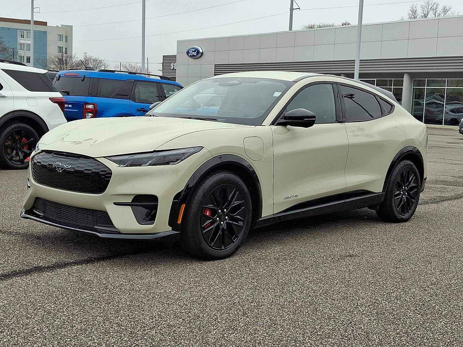 Certified 2025 Ford Mustang Mach-E Premium w/ Sport Appearance Package image 5