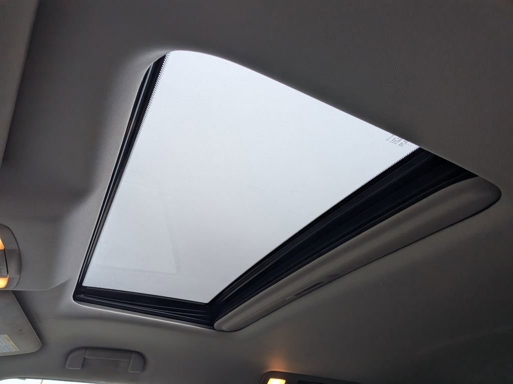 Used 2017 Nissan Armada SL w/ Technology Package AWD/4WD image 13