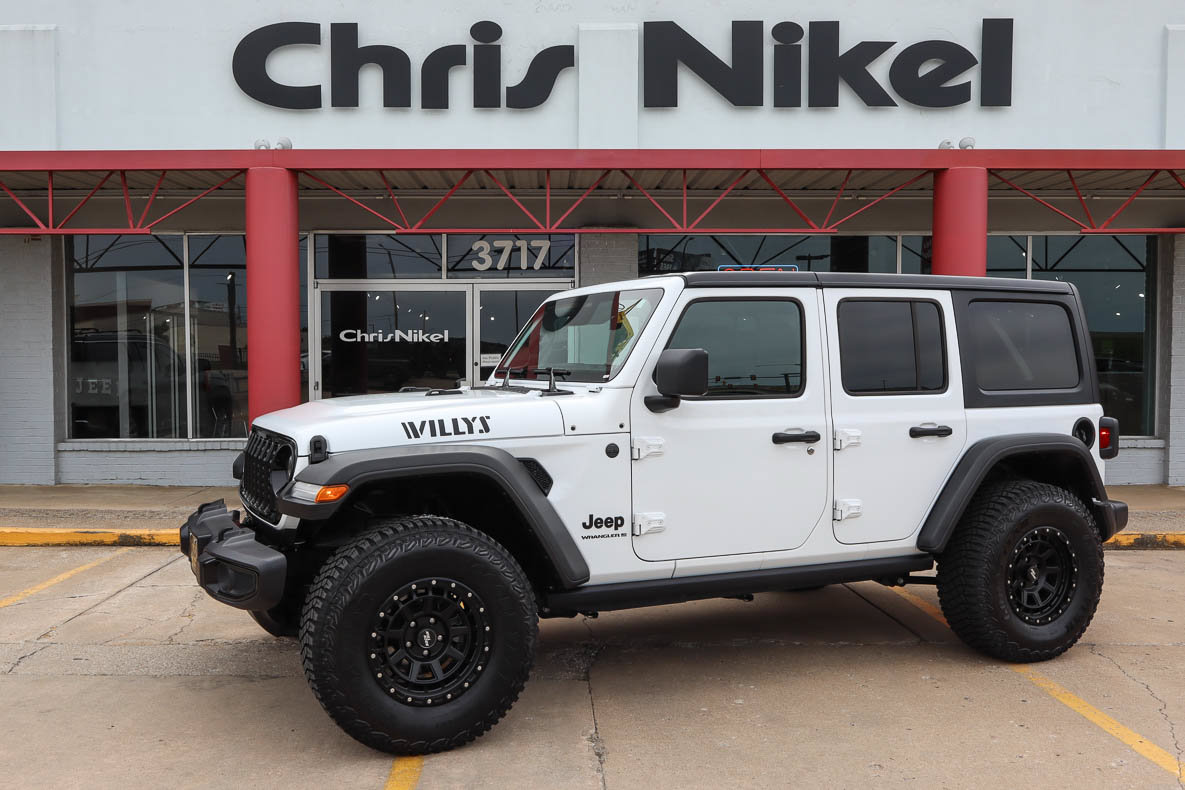 Used 2025 Jeep Wrangler Unlimited Sport AWD/4WD image 1