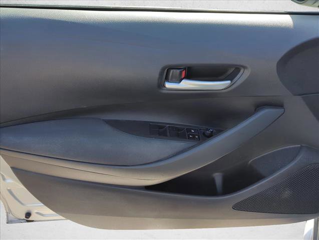 Used 2021 Toyota Corolla LE image 10