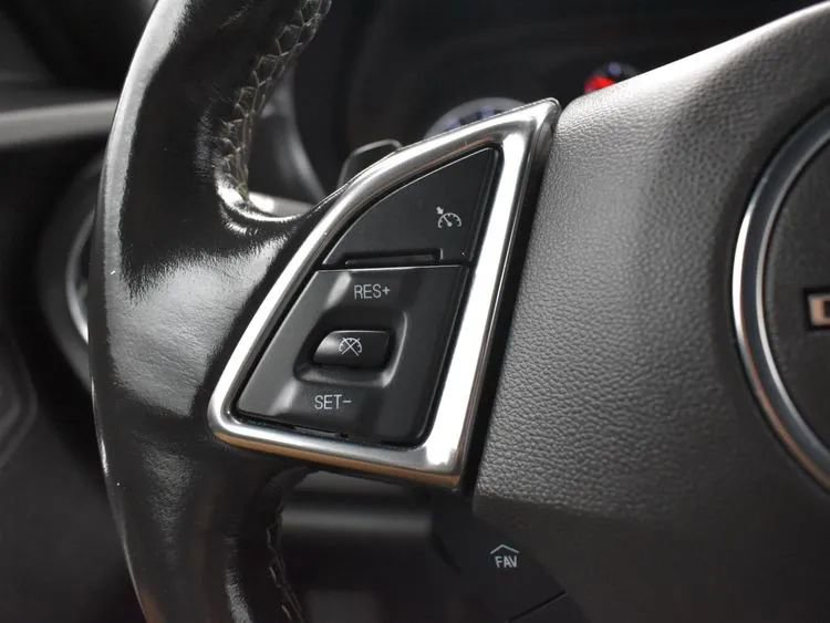 Used 2023 Chevrolet Camaro LT RWD image 17