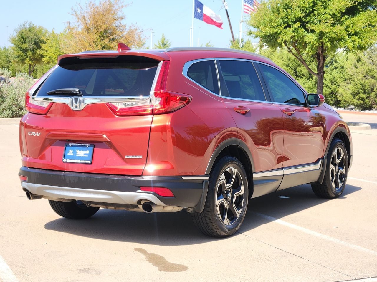 Used 2018 Honda CR-V Touring image 4