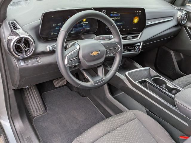 Used 2025 Chevrolet Equinox LT image 11