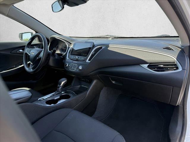Used 2024 Chevrolet Malibu LT FWD image 12