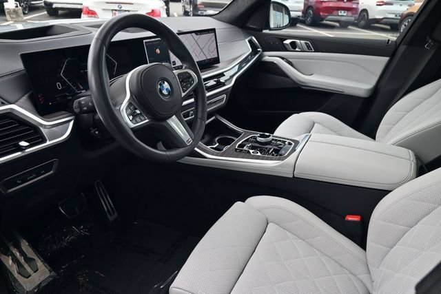 Used 2024 BMW X7 xDrive40i w/ Executive Package AWD/4WD image 20
