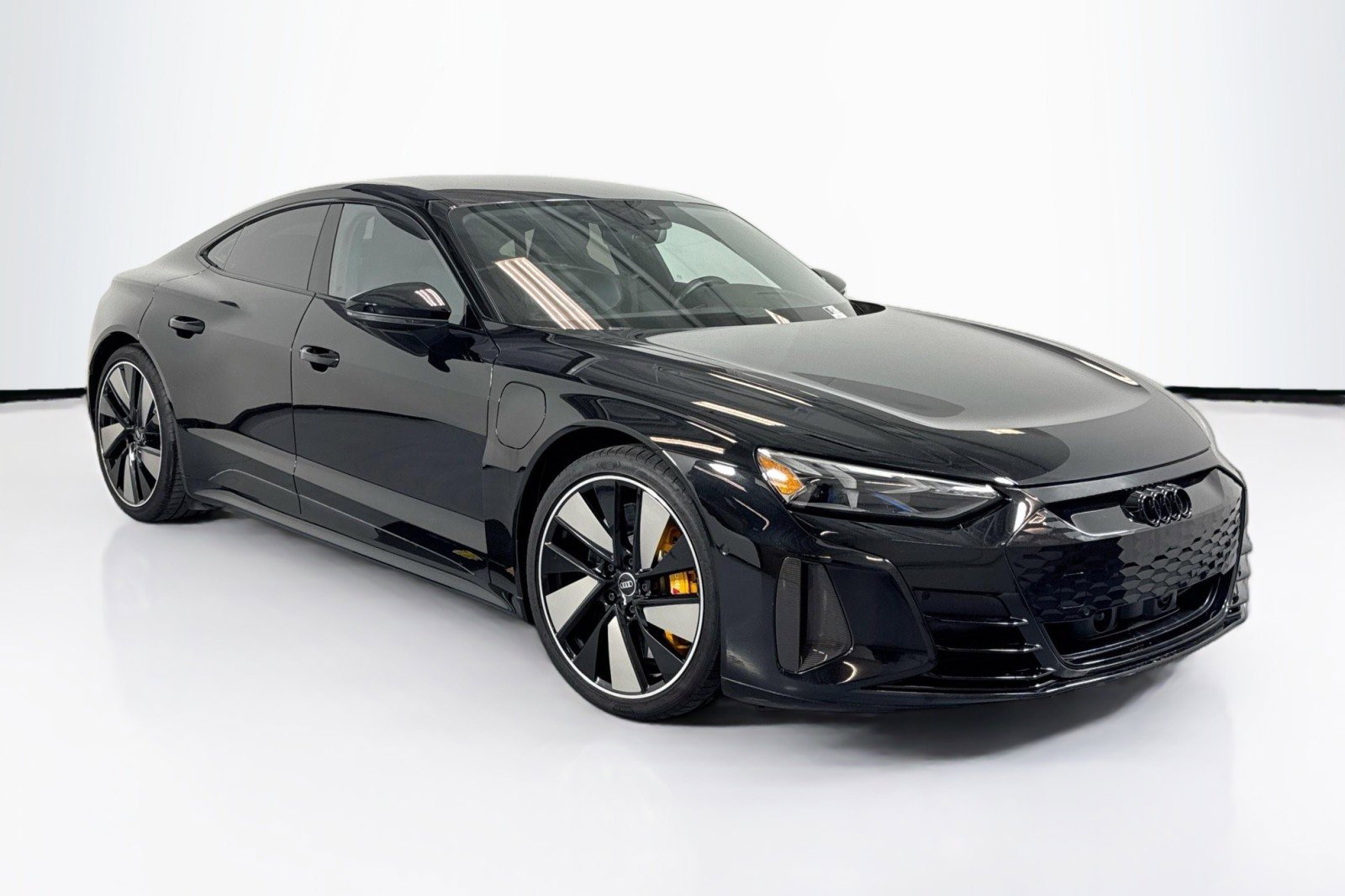 Used 2022 Audi RS e-tron GT w/ Carbon Performance Package image 3