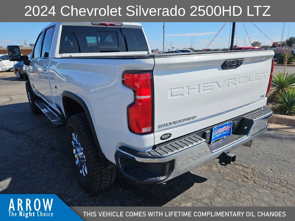 Used 2024 Chevrolet Silverado 2500 LTZ w/ LTZ Convenience Package AWD/4WD image 9