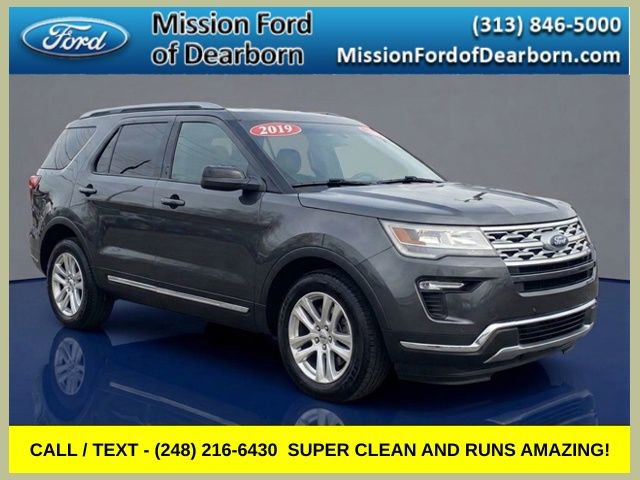 Used 2019 Ford Explorer XLT image 1