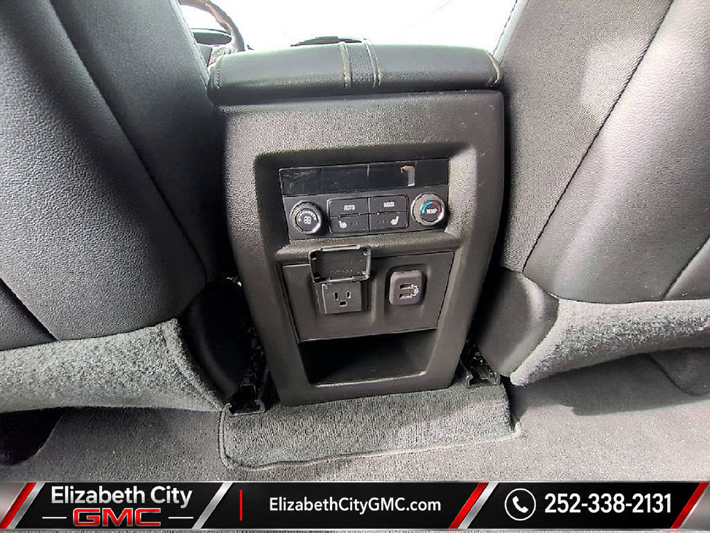 Used 2023 Chevrolet Traverse Premier AWD/4WD image 20