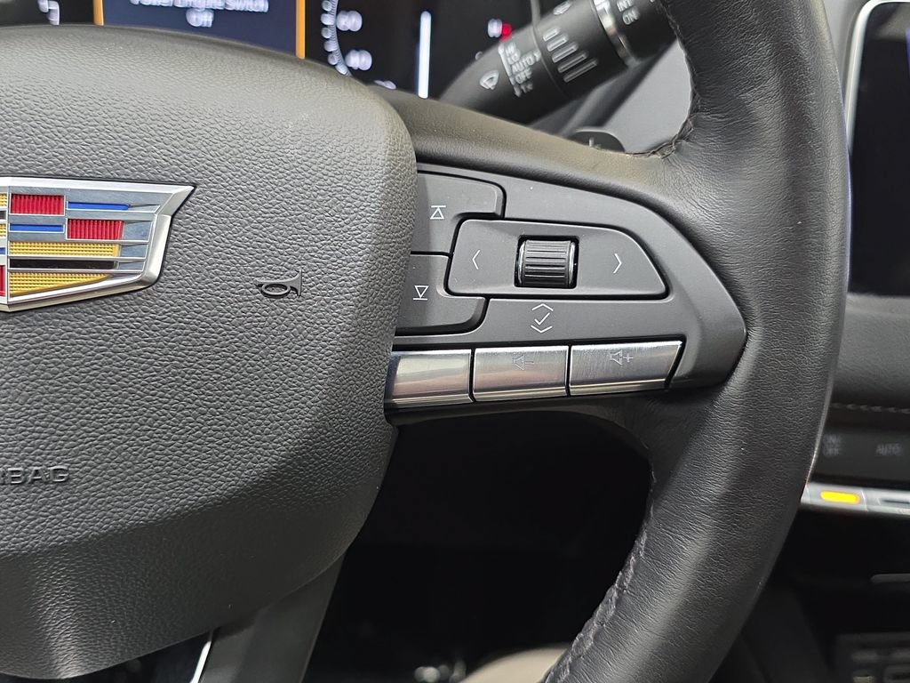 Used 2023 Cadillac XT4 Premium Luxury w/ Cold Weather Package AWD/4WD image 17