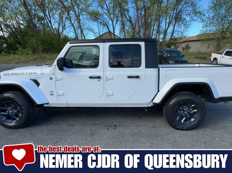 New 2026 Jeep Gladiator Sport AWD/4WD image 5