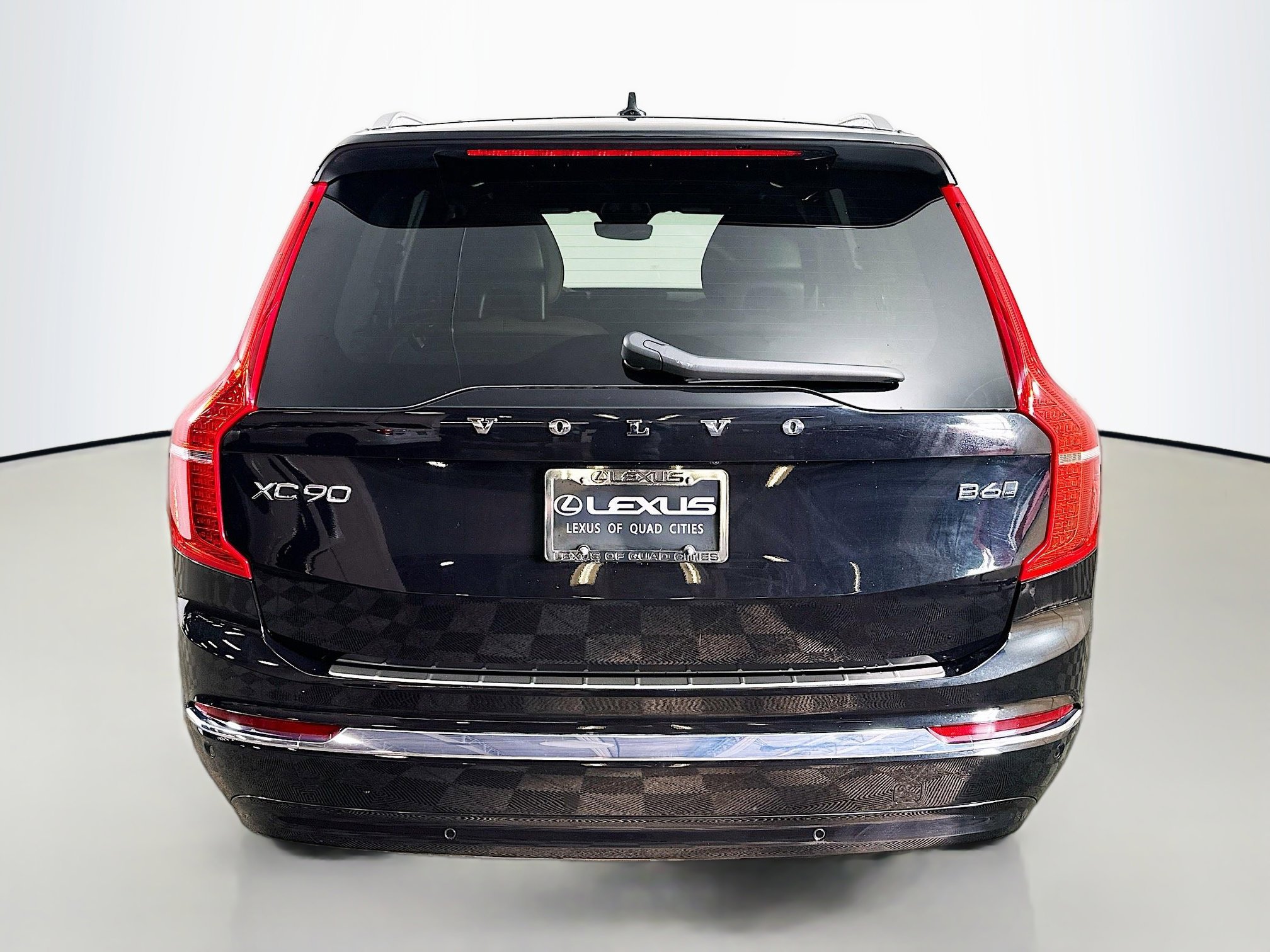 Used 2024 Volvo XC90 B6 Plus w/ Protection Package Premier image 6