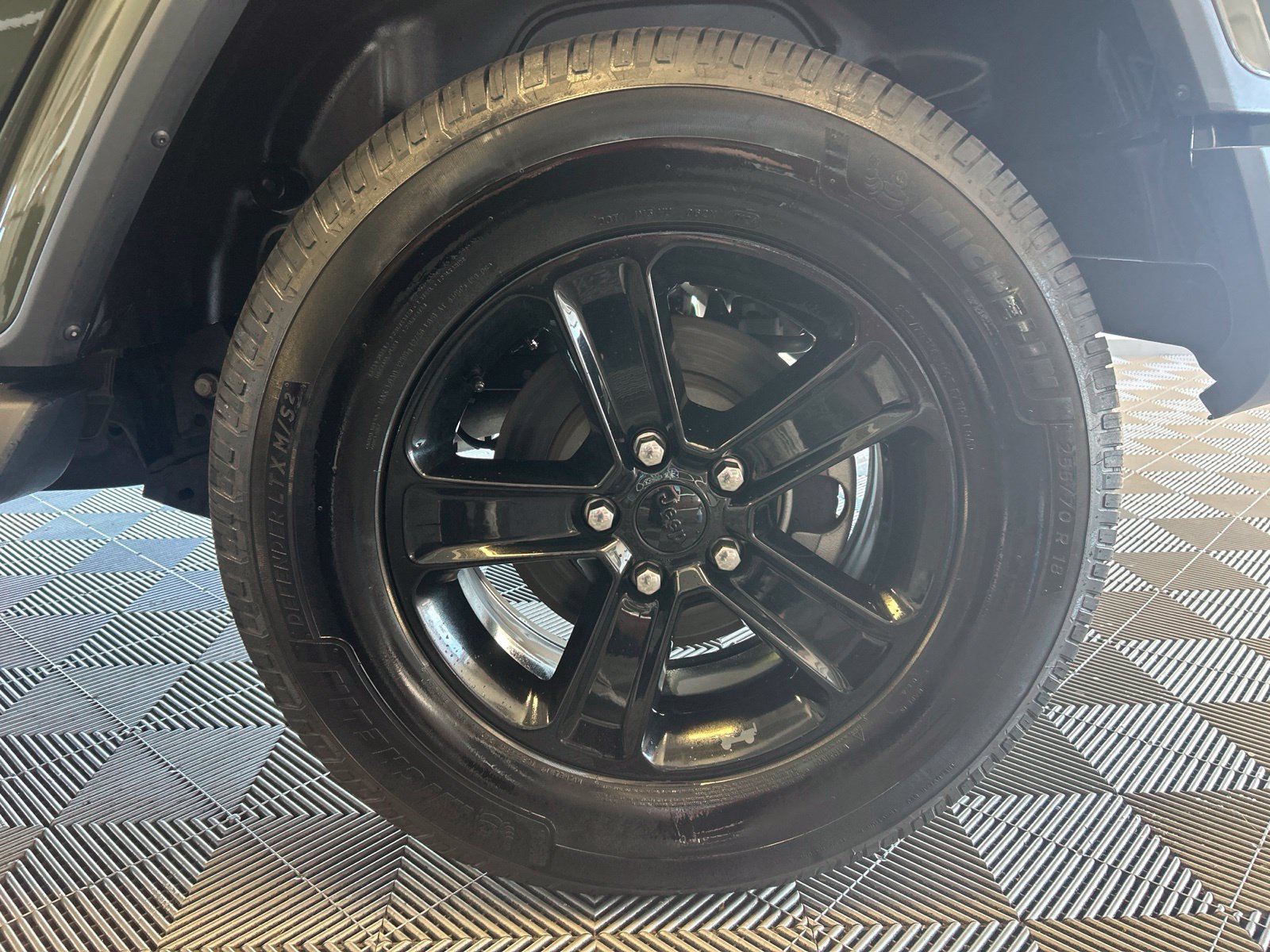 Used 2020 Jeep Wrangler Unlimited Sahara AWD/4WD image 7