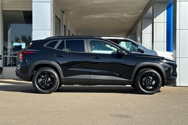 New 2026 Chevrolet Trax LT w/ Midnight Edition image 4