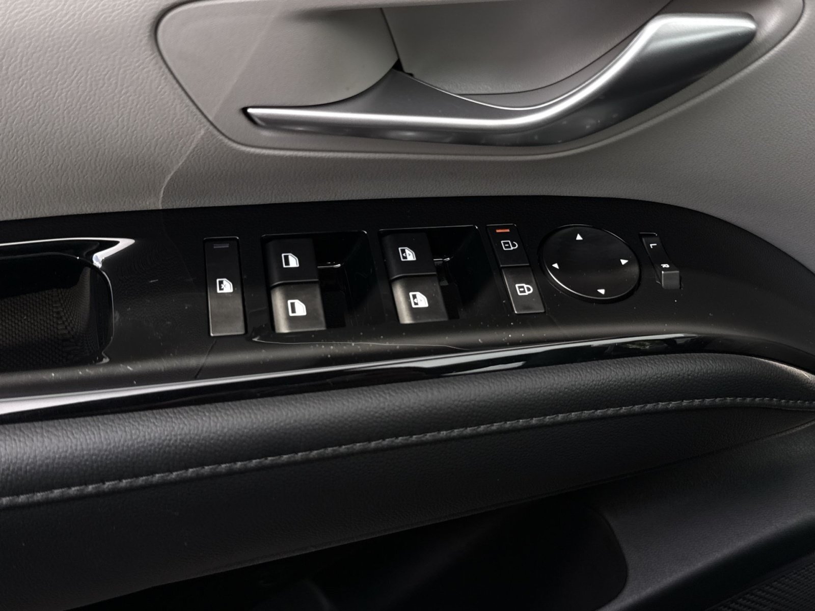 Certified 2025 Hyundai Tucson Limited AWD/4WD image 15