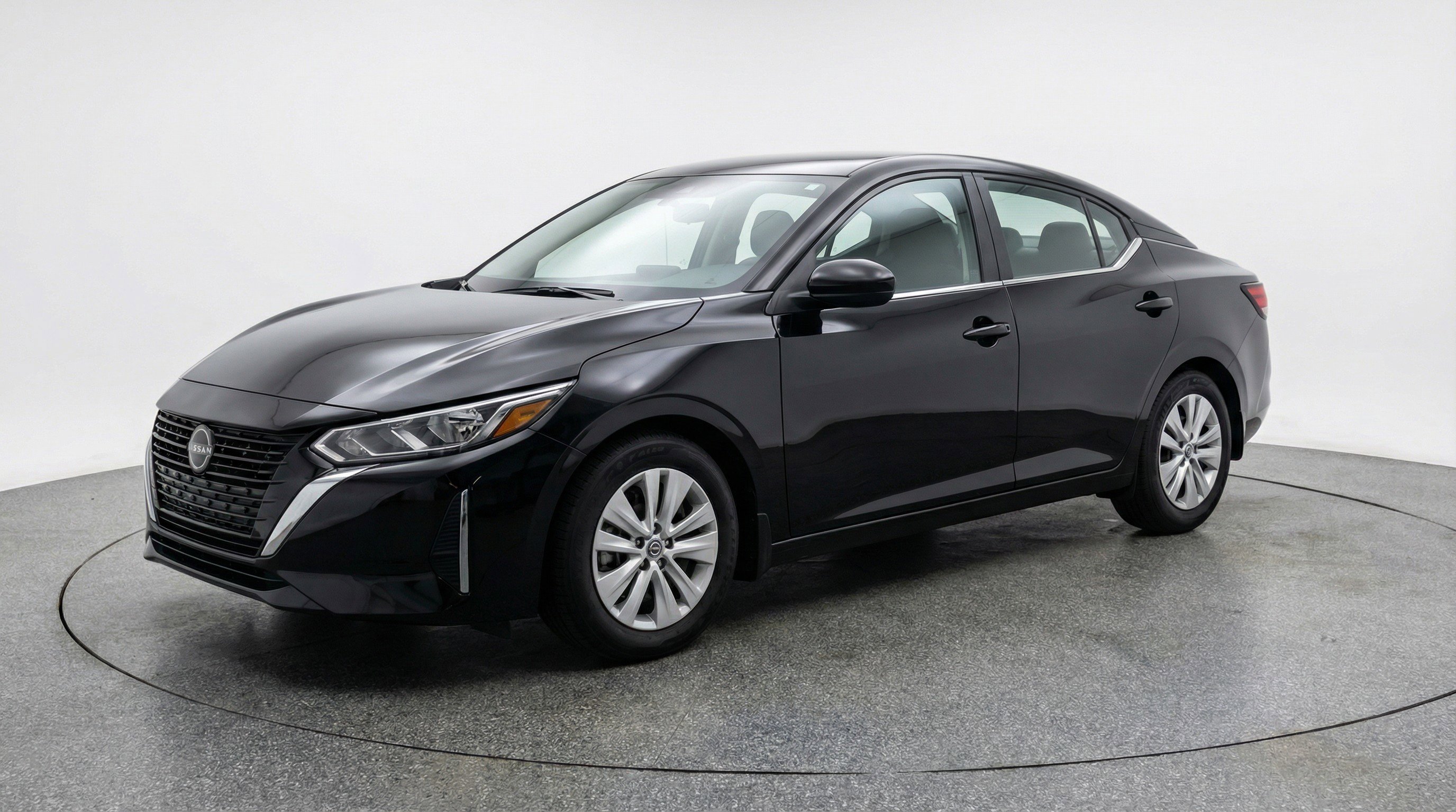 Used 2025 Nissan Sentra S FWD image 3
