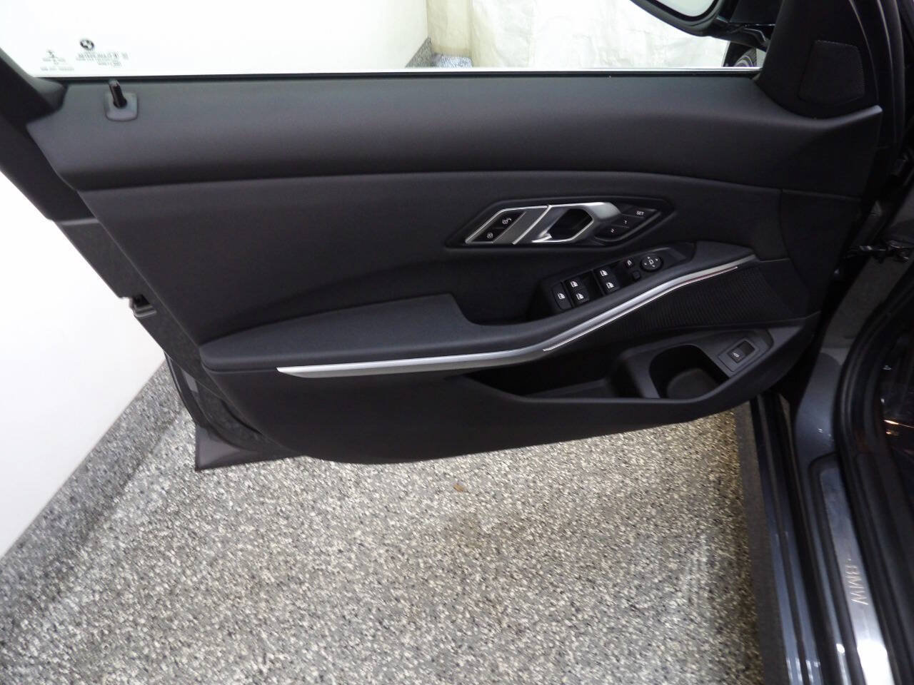 Used 2020 BMW 330i xDrive Sedan w/ Convenience Package AWD/4WD image 7