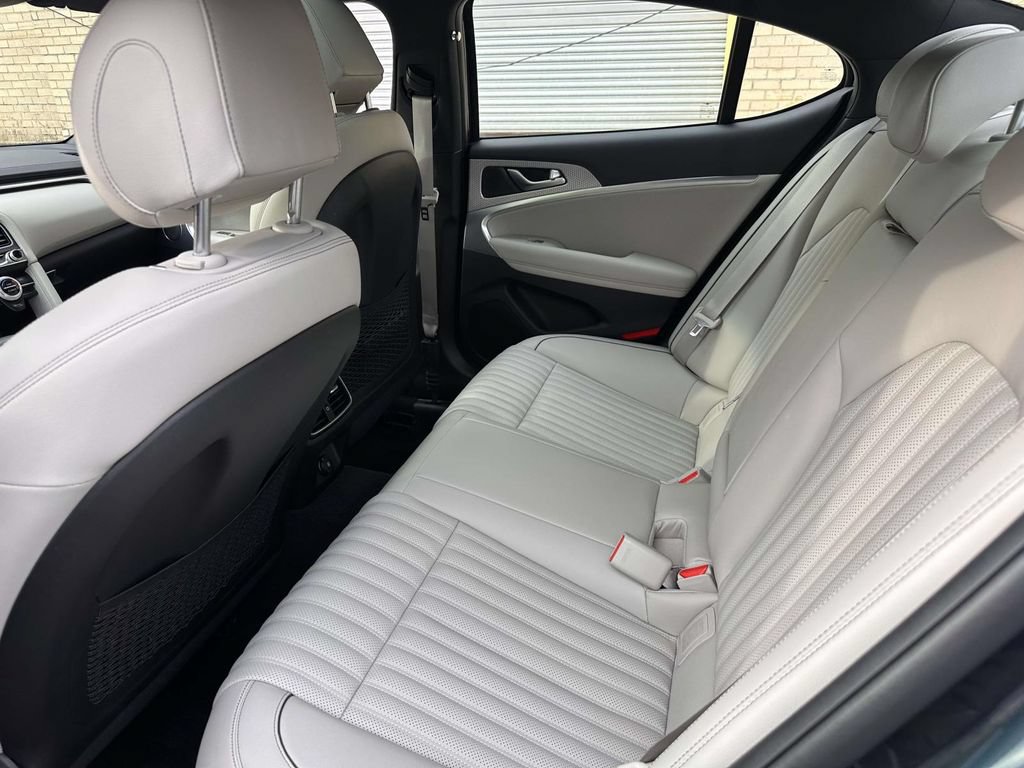 Used 2023 Genesis G70 2.0T w/ Sport Prestige Package AWD/4WD image 18