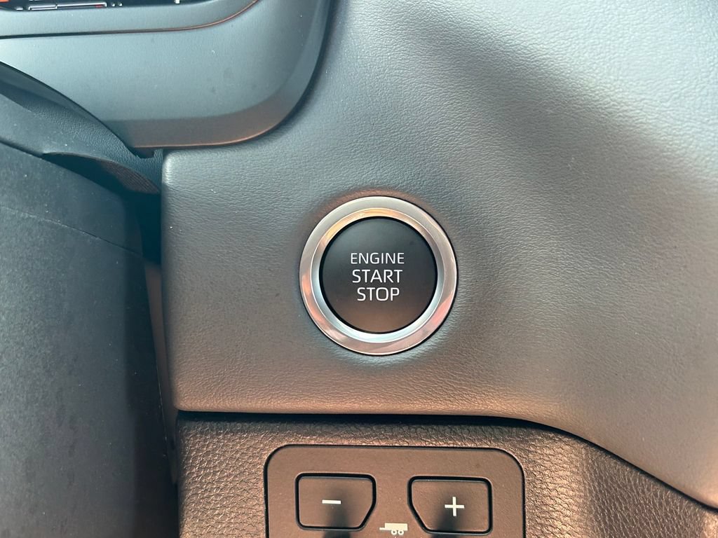 Certified 2024 Toyota Tundra Platinum AWD/4WD image 34