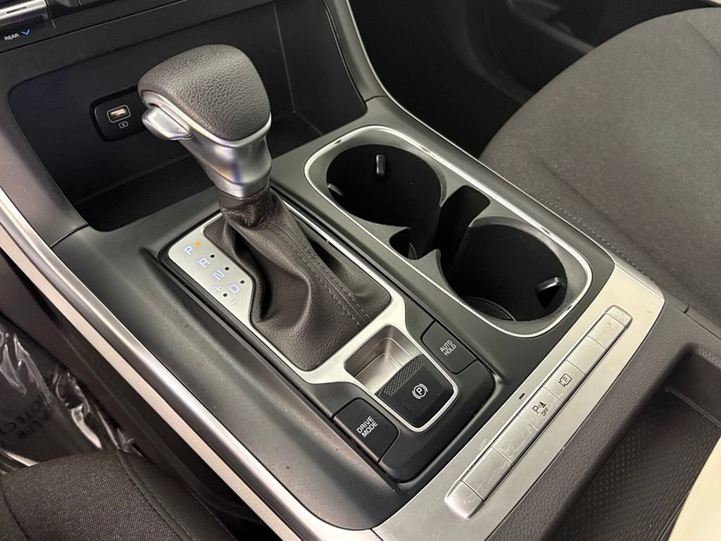 Used 2022 Kia Carnival LX FWD image 28