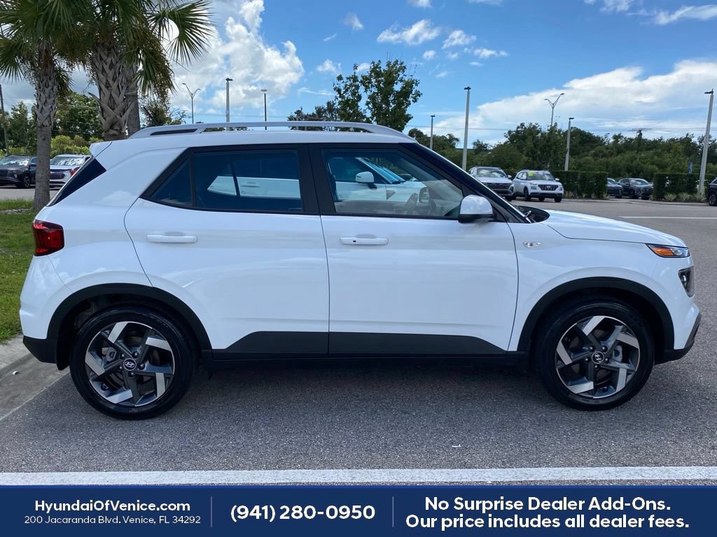 Certified 2026 Hyundai Venue SEL FWD image 28