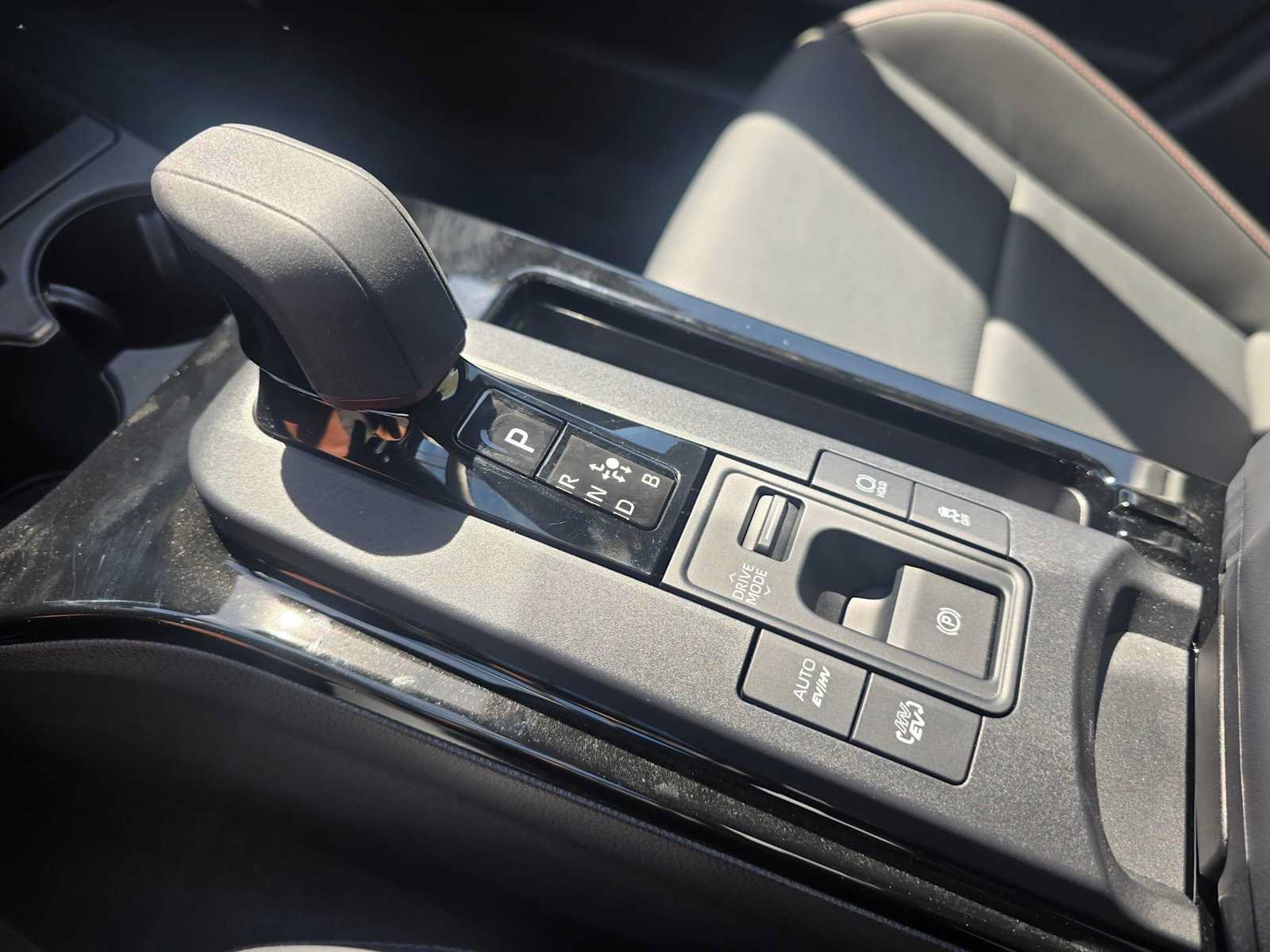 New 2026 Toyota Prius Plug-In Hybrid FWD image 31