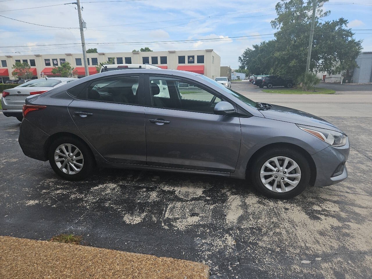 Used 2018 Hyundai Accent SEL FWD image 4