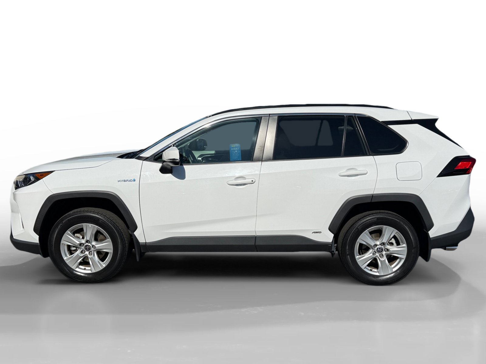 Used 2021 Toyota RAV4 XLE w/ Convenience Package AWD/4WD image 2
