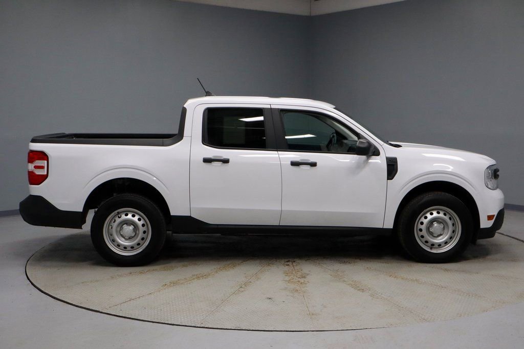 Certified 2024 Ford Maverick XL image 11