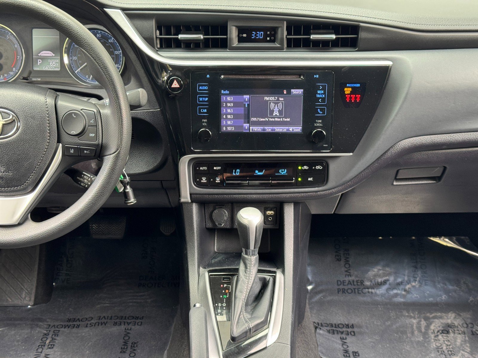 Used 2019 Toyota Corolla LE w/ Carpet Mat Package (TMS) FWD image 21