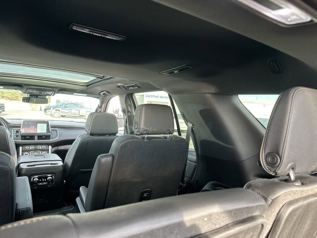 Used 2023 GMC Yukon SLT image 15