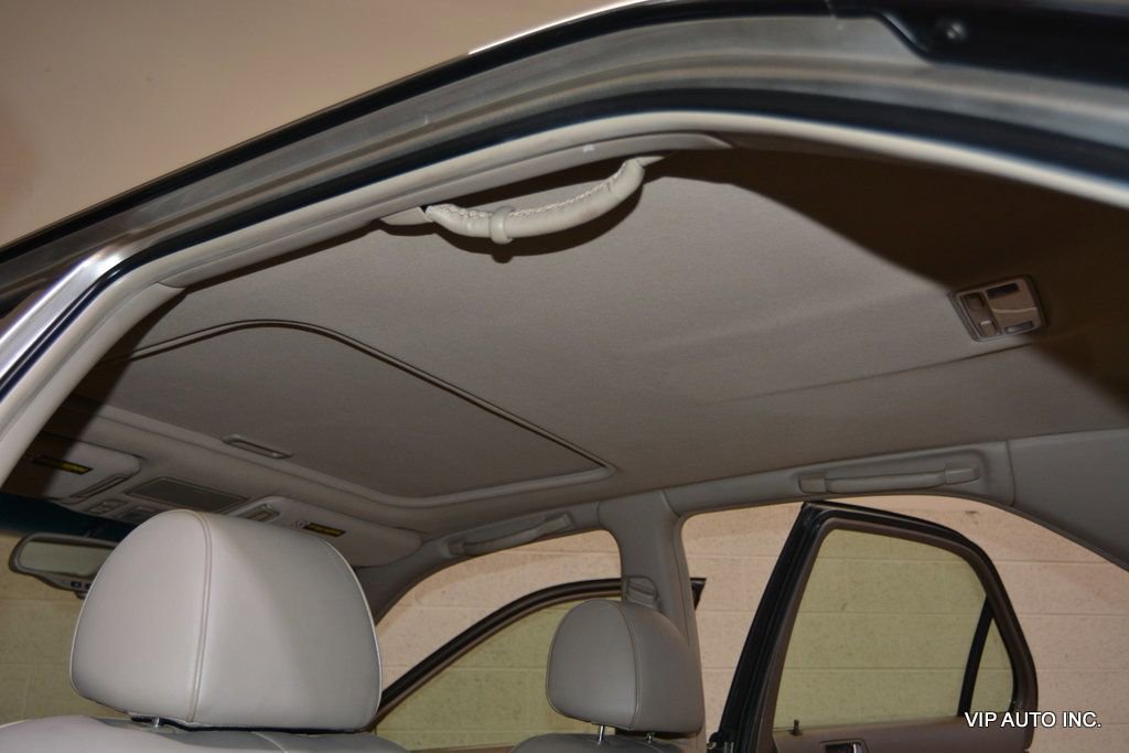 Used 2002 Acura RL image 22