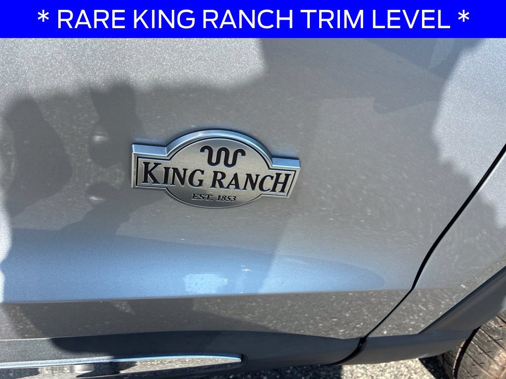 Used 2022 Ford Explorer King Ranch w/ Premium Technology Package AWD/4WD image 5