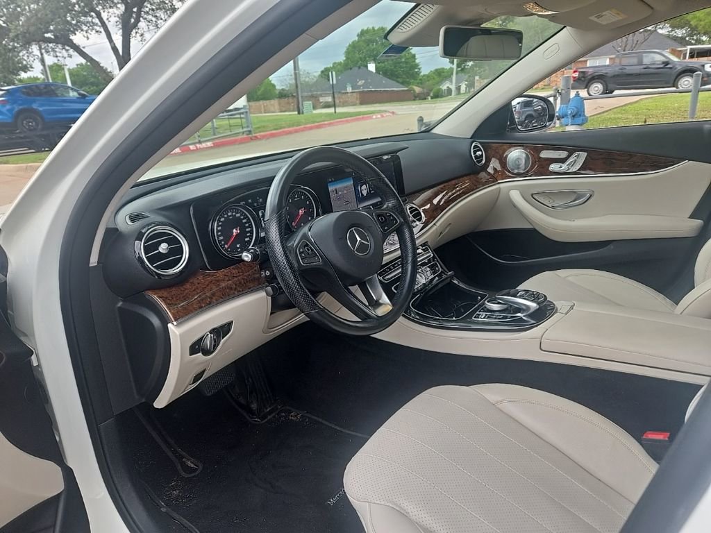 Used 2018 Mercedes-Benz E 400 4MATIC Wagon image 5