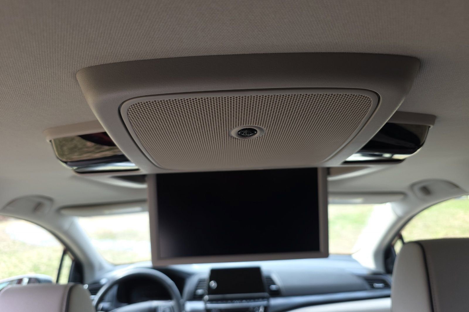 Used 2025 Honda Odyssey Elite image 16