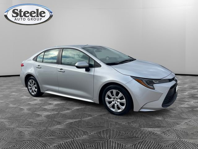 Used 2023 Toyota Corolla LE image 7