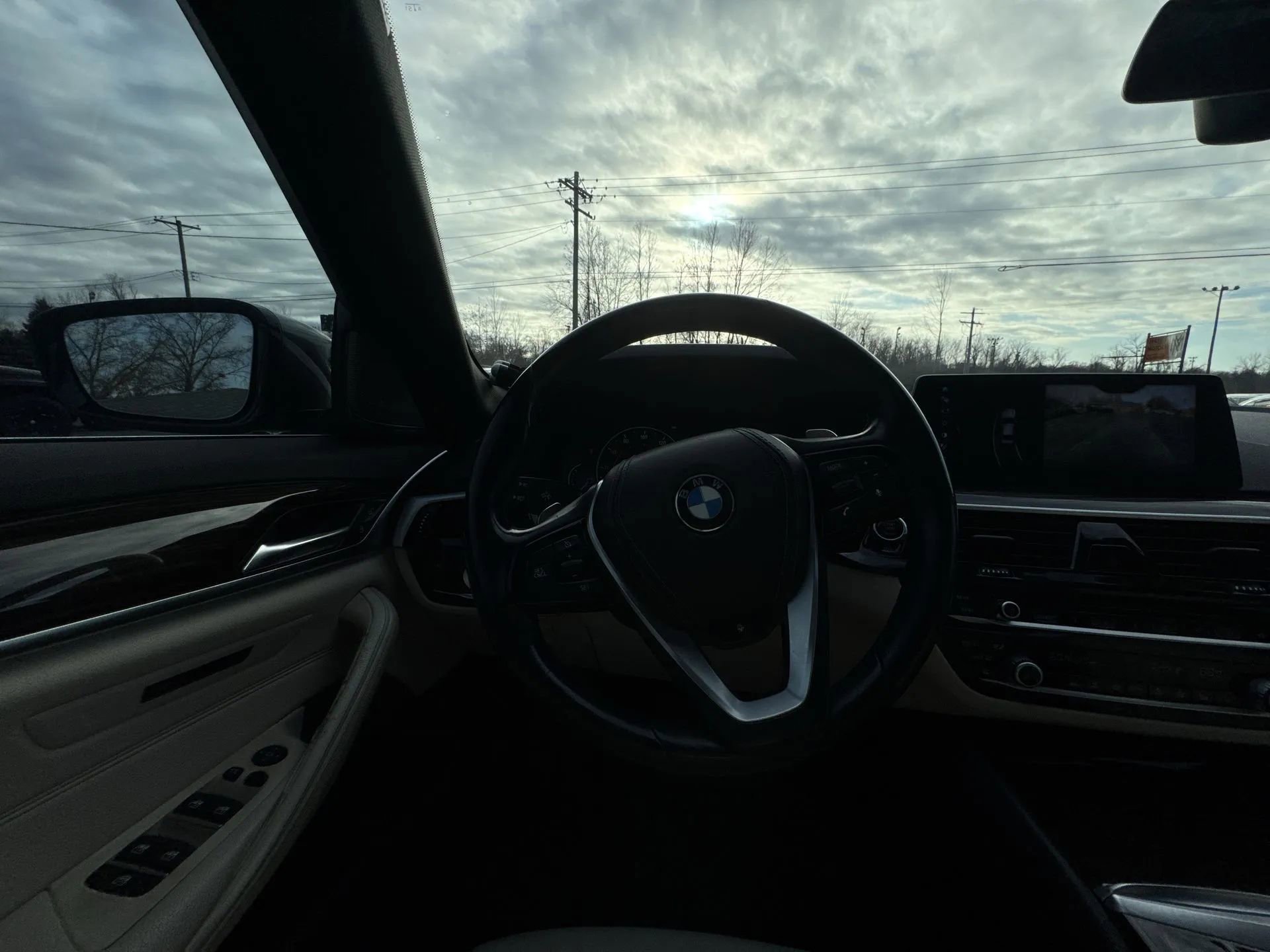 Used 2017 BMW 540i xDrive image 11