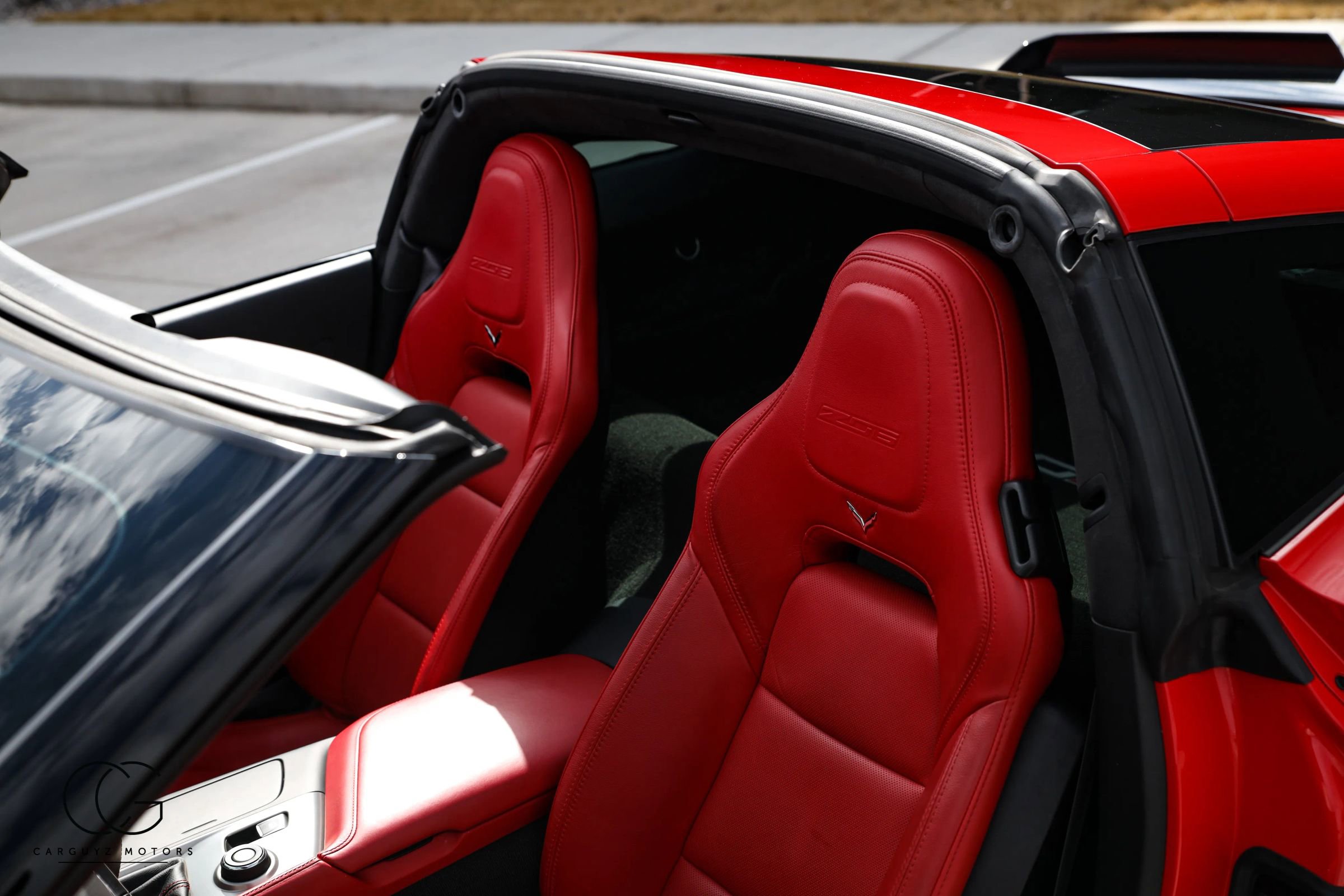 Used 2016 Chevrolet Corvette Z06 w/ 3LZ Preferred Equipment Group image 28