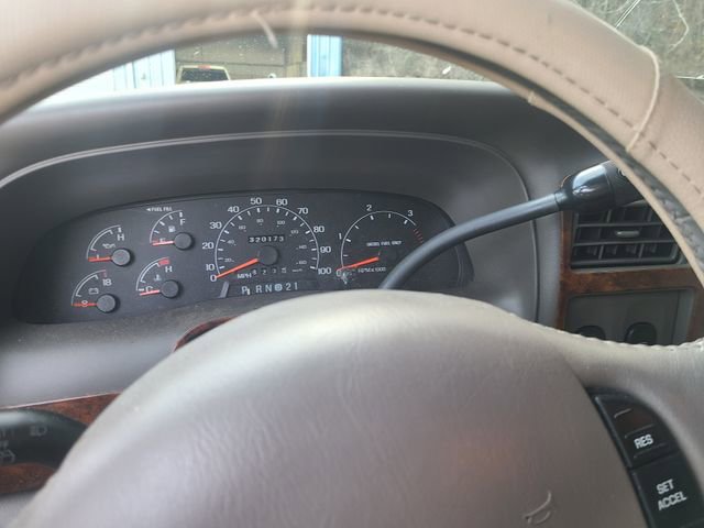 Used 2000 Ford Excursion Limited RWD image 4