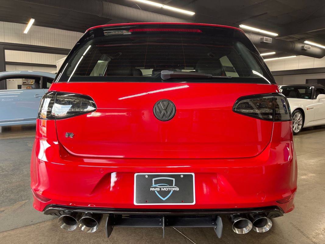Used 2015 Volkswagen Golf R 4-Door AWD/4WD image 12