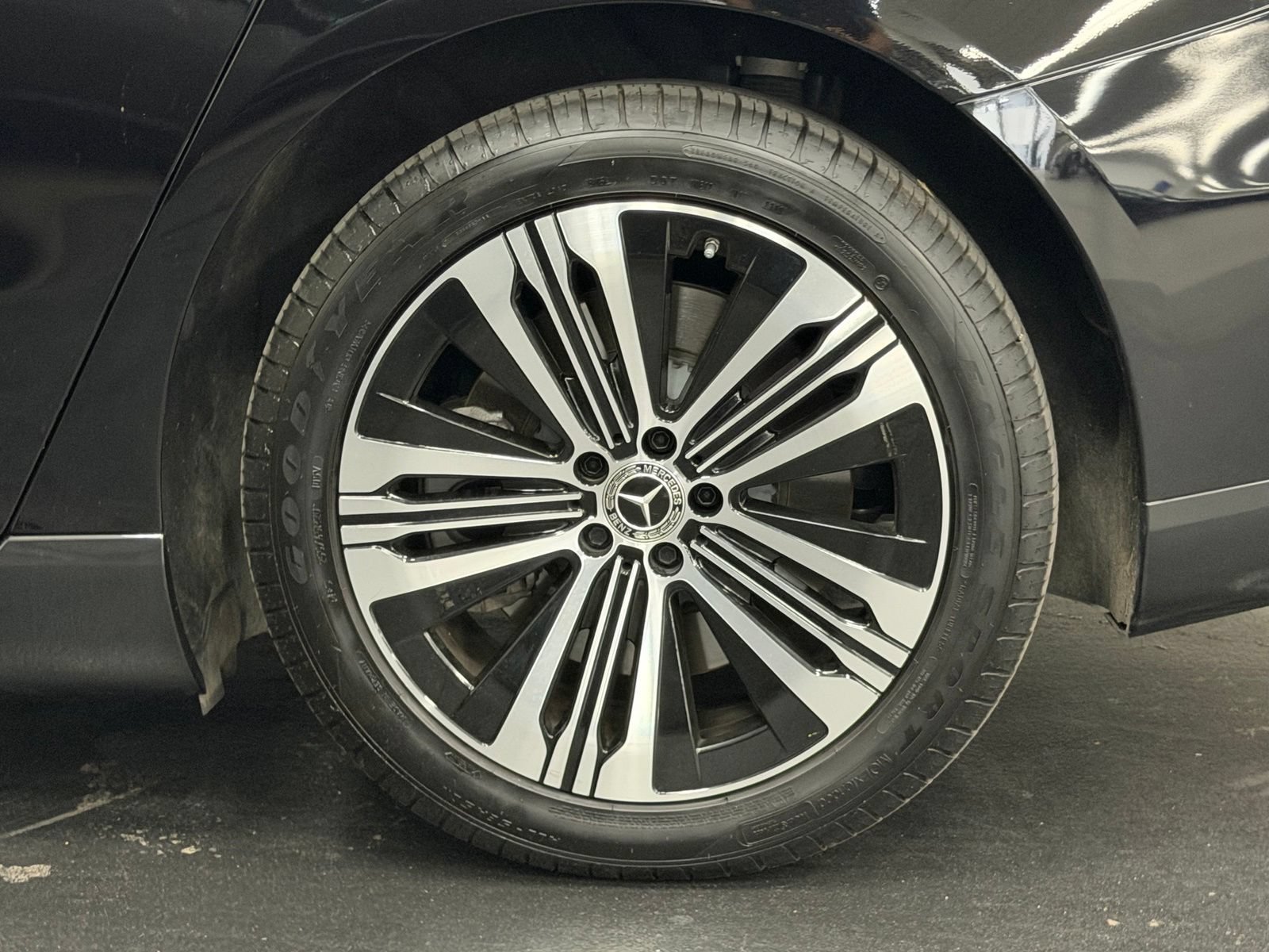 Certified 2024 Mercedes-Benz EQS 450+ 4MATIC Sedan image 15