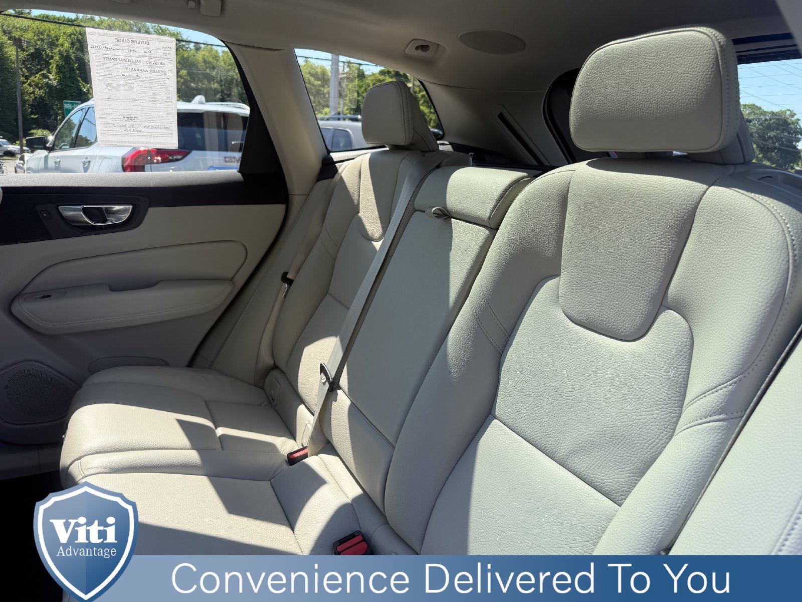 Certified 2023 Volvo XC60 B5 Plus AWD/4WD image 22