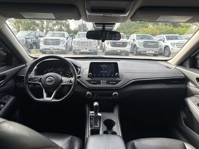 Used 2021 Nissan Altima 2.5 SR FWD image 12
