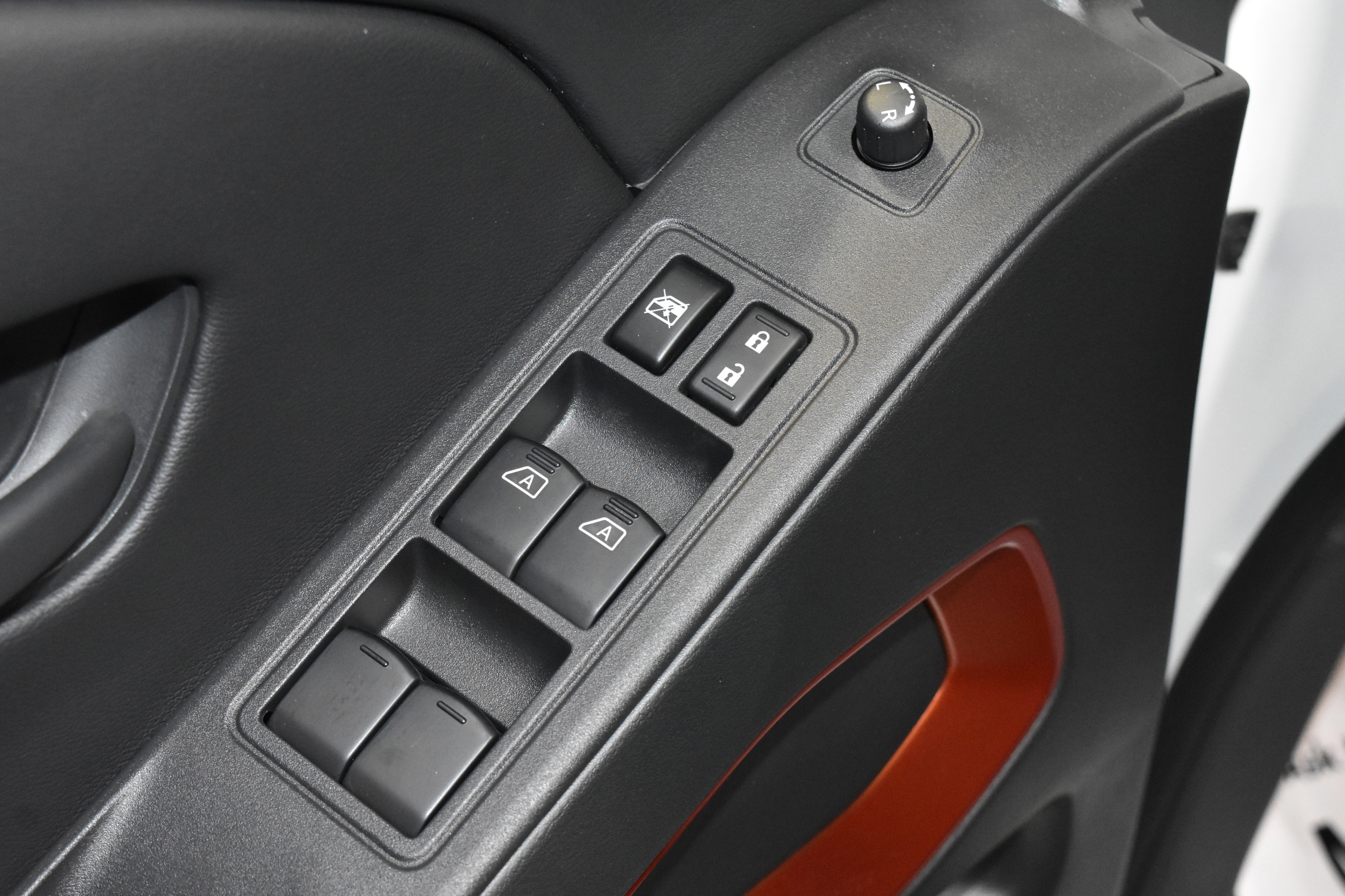 New 2026 Nissan Frontier PRO-4X AWD/4WD image 4