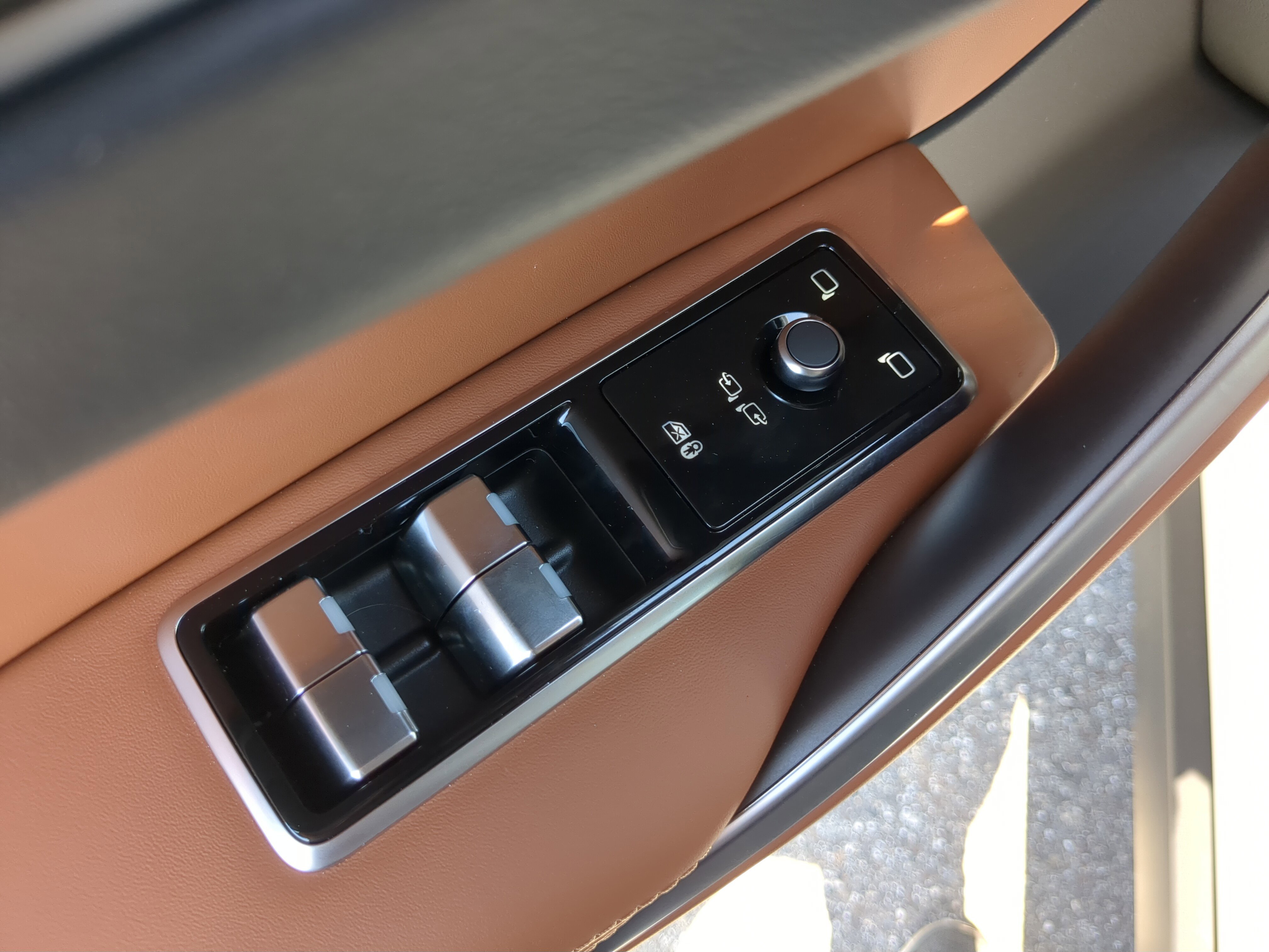 New 2026 Jaguar F-PACE R-Dynamic S image 18