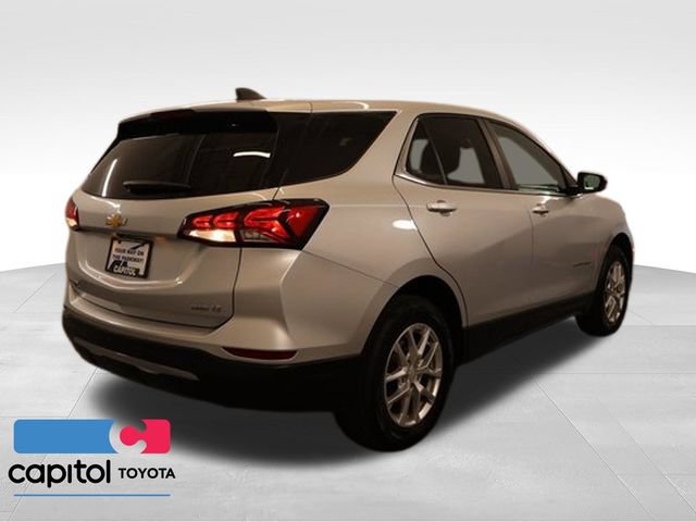 Used 2022 Chevrolet Equinox LT AWD/4WD image 2
