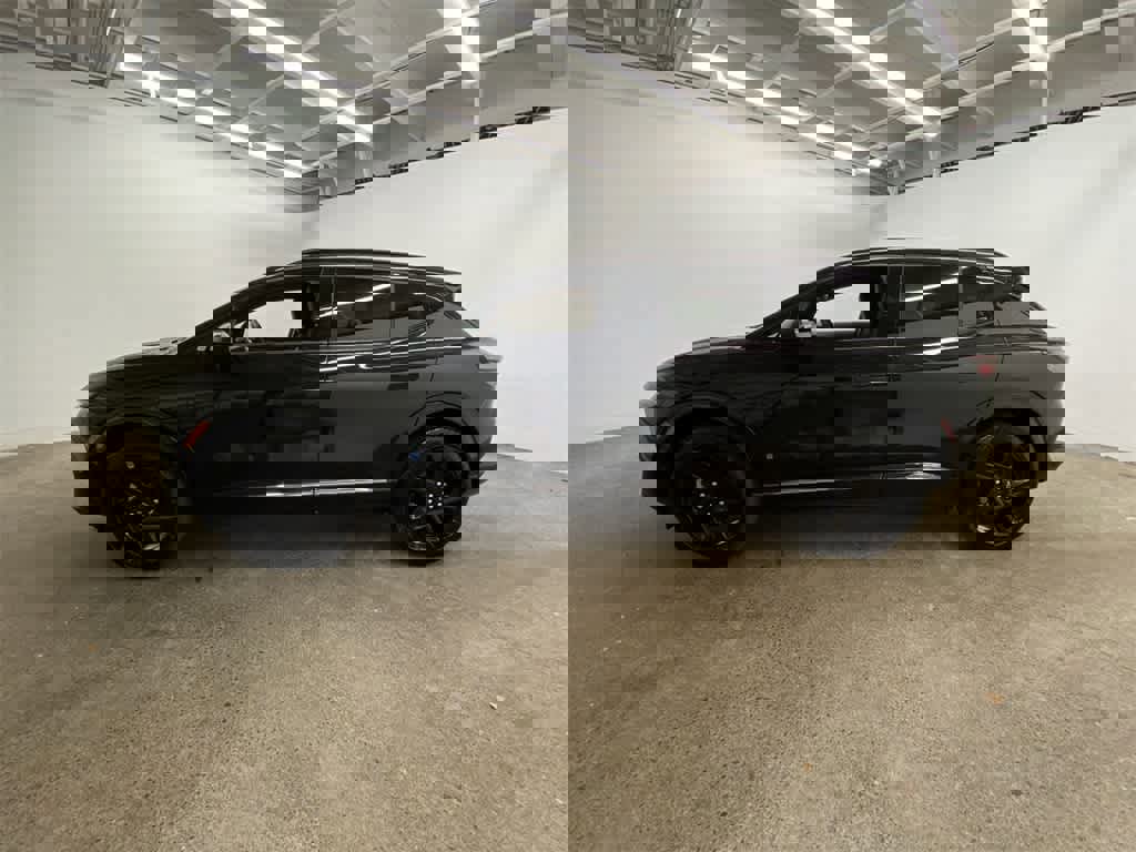 Used 2024 Chevrolet Equinox EV RS image 3